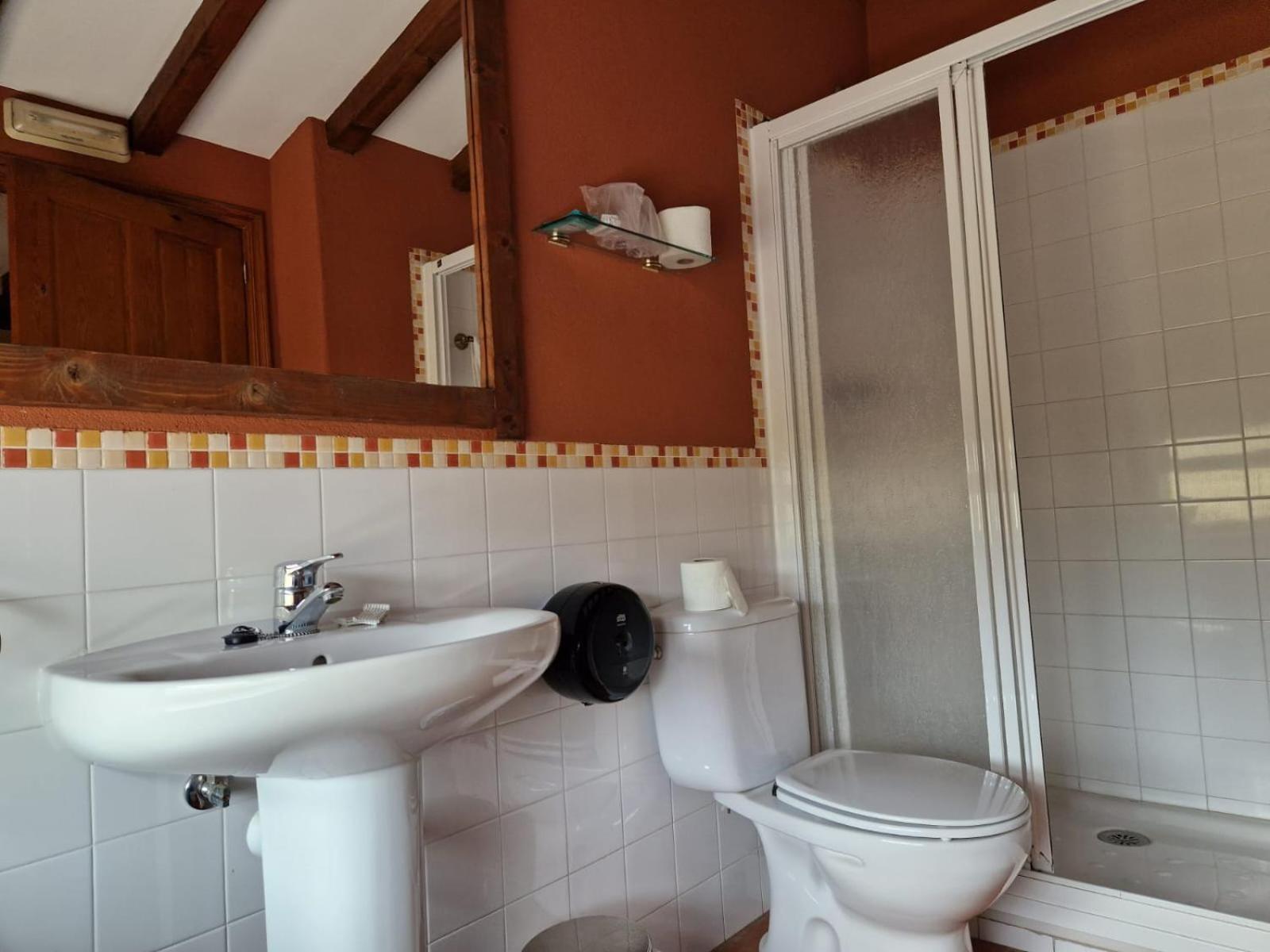 Hostal La Plata Oropesa Bagian luar foto